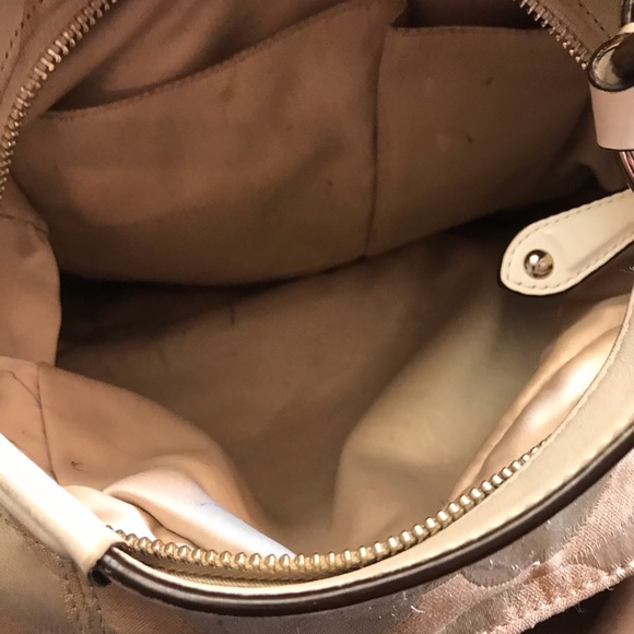 Authentic Gold Signature Coach Shoulder Bag Purse - Picture 8 of 13